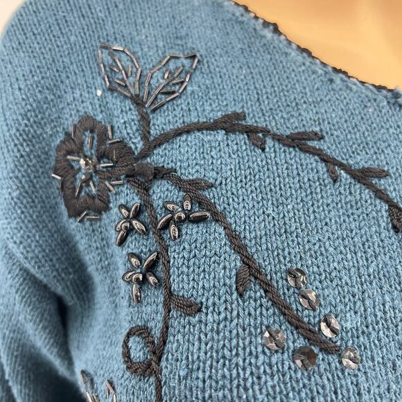 Worthington LARGE VINTAGE 90's Blue Knit Black Floral Beaded Embroidery Sweater - Picture 5 of 8